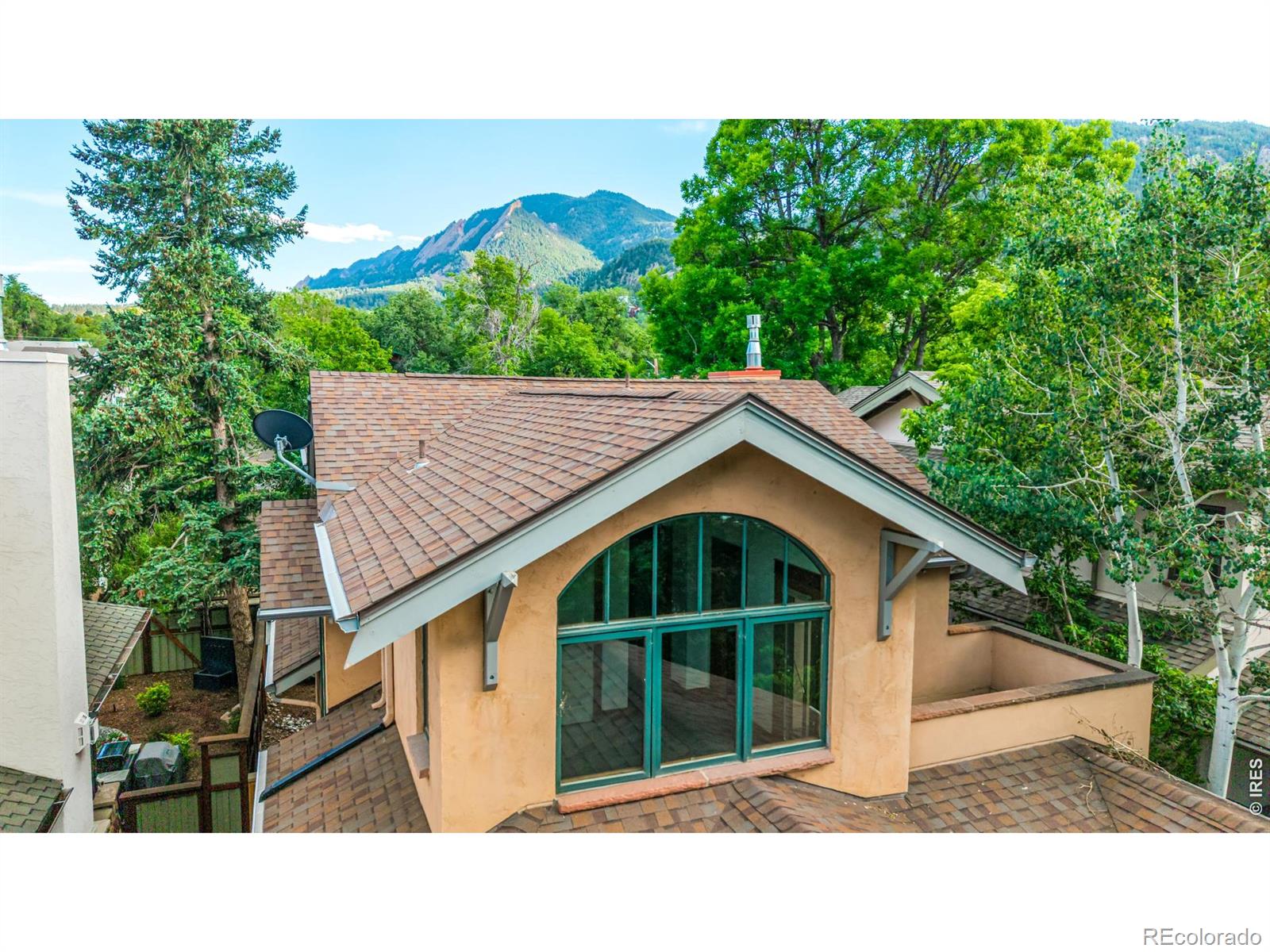 MLS Image #3 for 610  streamside lane,boulder, Colorado