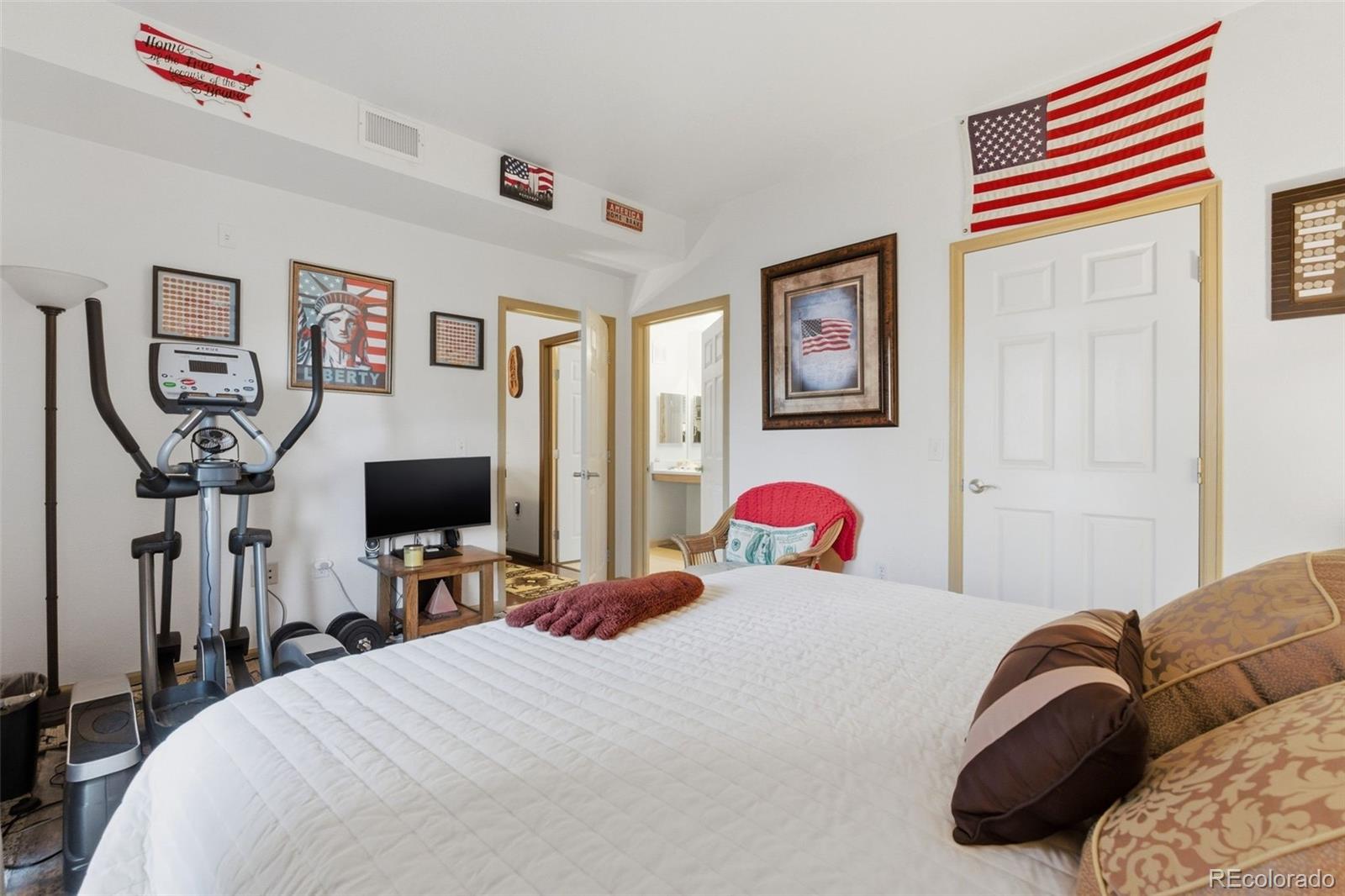 MLS Image #13 for 7440 s blackhawk street,englewood, Colorado
