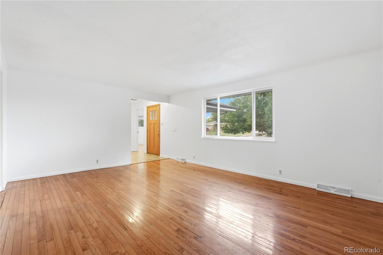 MLS Image #4 for 323  fulton street,aurora, Colorado