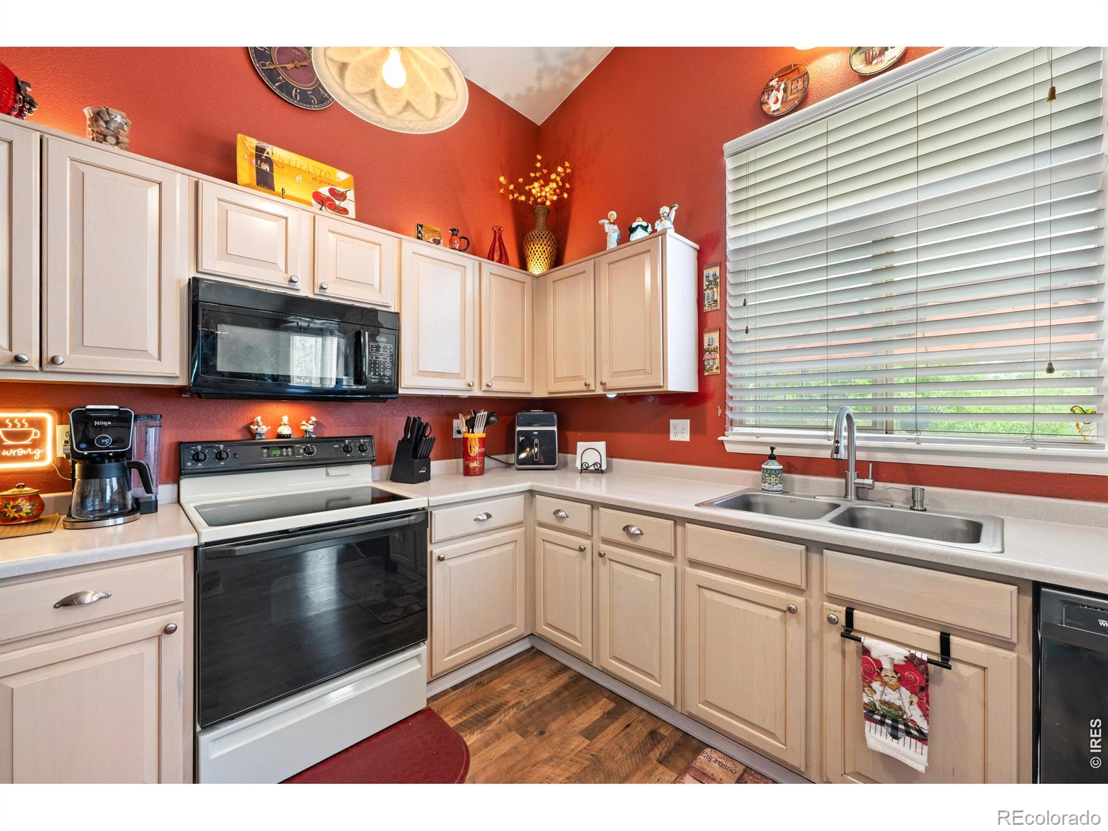 MLS Image #13 for 103  red oak court,erie, Colorado
