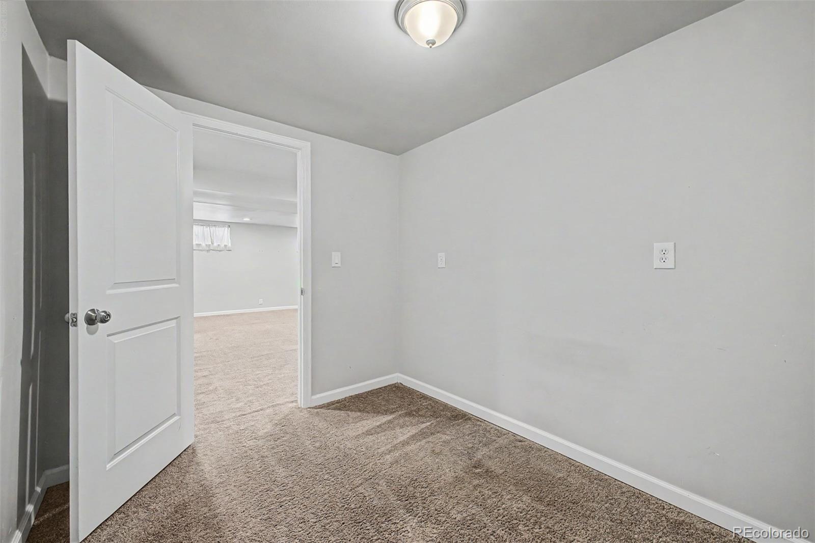MLS Image #29 for 3076 s holly place,denver, Colorado