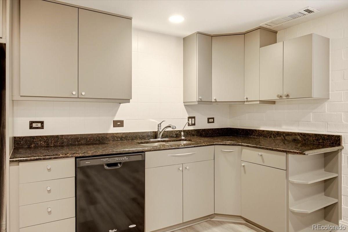 MLS Image #14 for 420 s marion parkway,denver, Colorado
