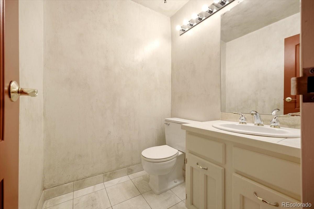 MLS Image #15 for 420 s marion parkway,denver, Colorado