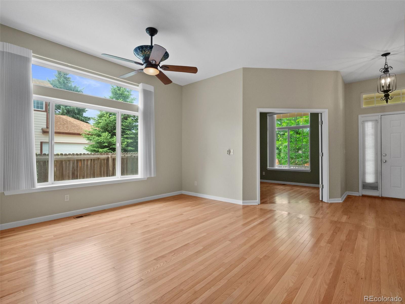 MLS Image #4 for 2392 s oswego street,aurora, Colorado
