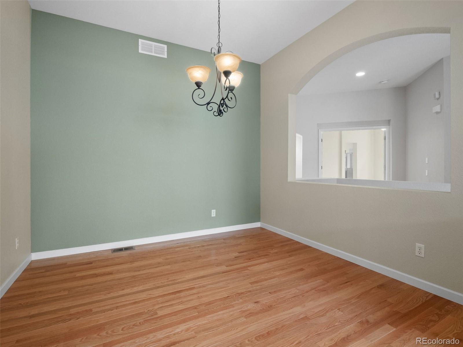 MLS Image #7 for 2392 s oswego street,aurora, Colorado