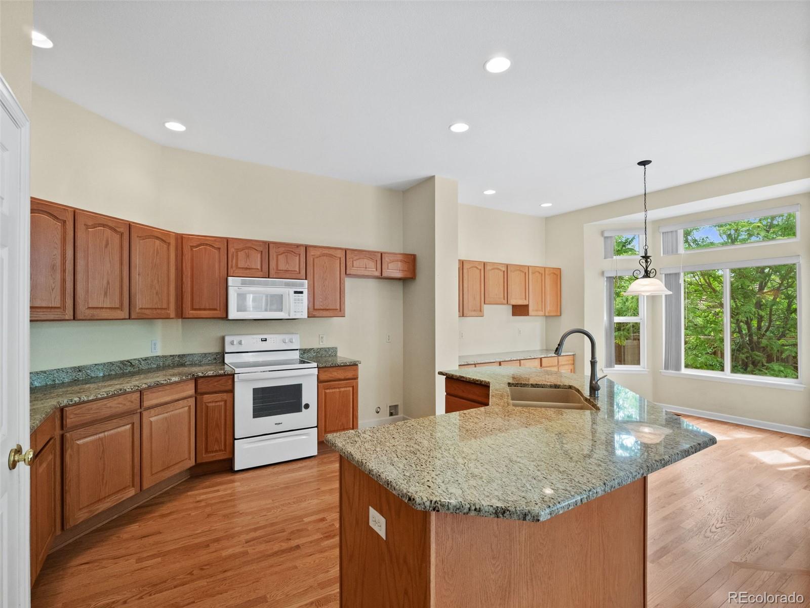 MLS Image #9 for 2392 s oswego street,aurora, Colorado