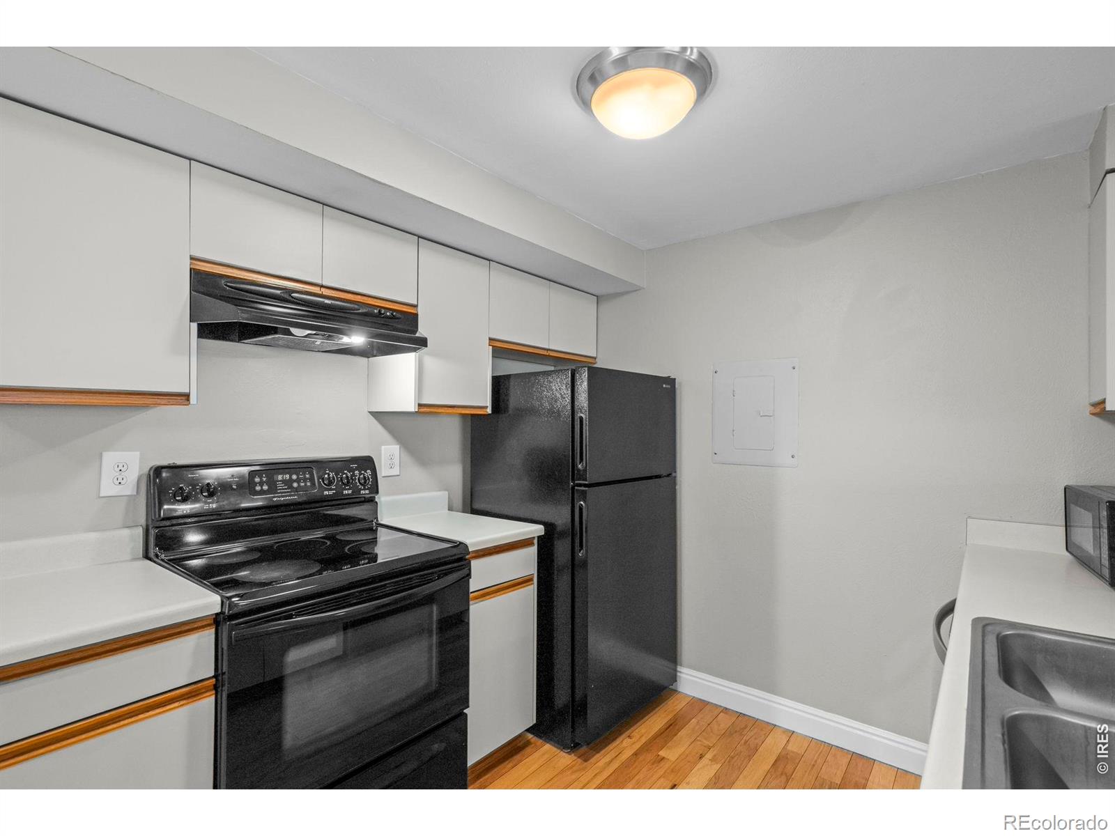 MLS Image #16 for 60 s boulder circle,boulder, Colorado