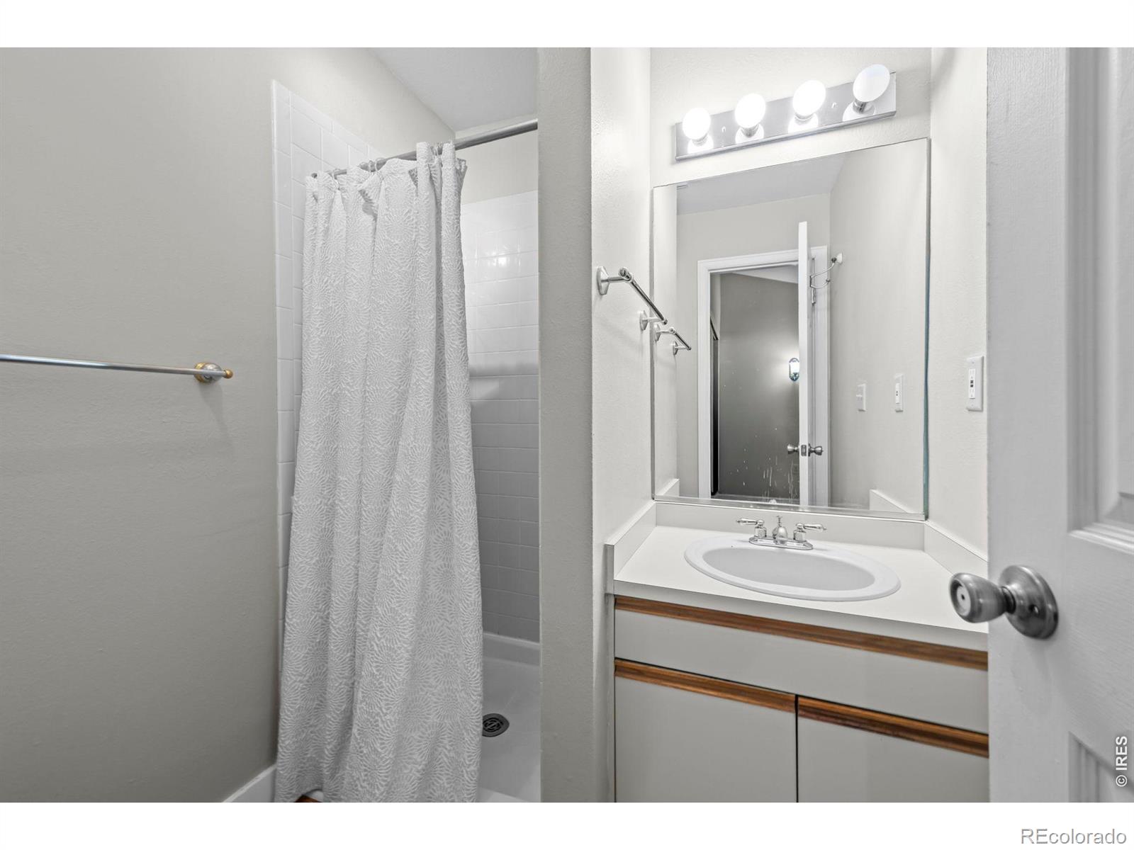 MLS Image #27 for 60 s boulder circle,boulder, Colorado