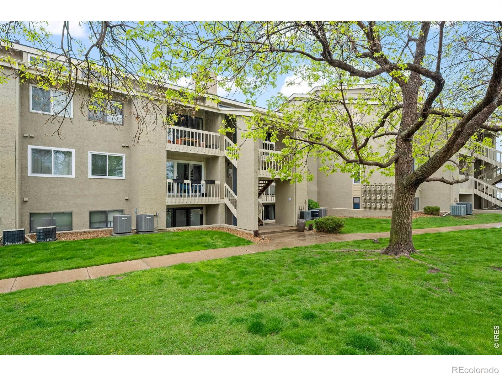 MLS Image #3 for 60 s boulder circle,boulder, Colorado