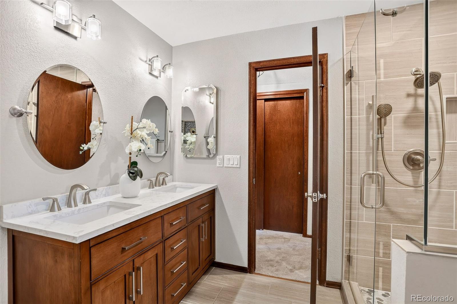 MLS Image #16 for 12341 e vassar drive,aurora, Colorado