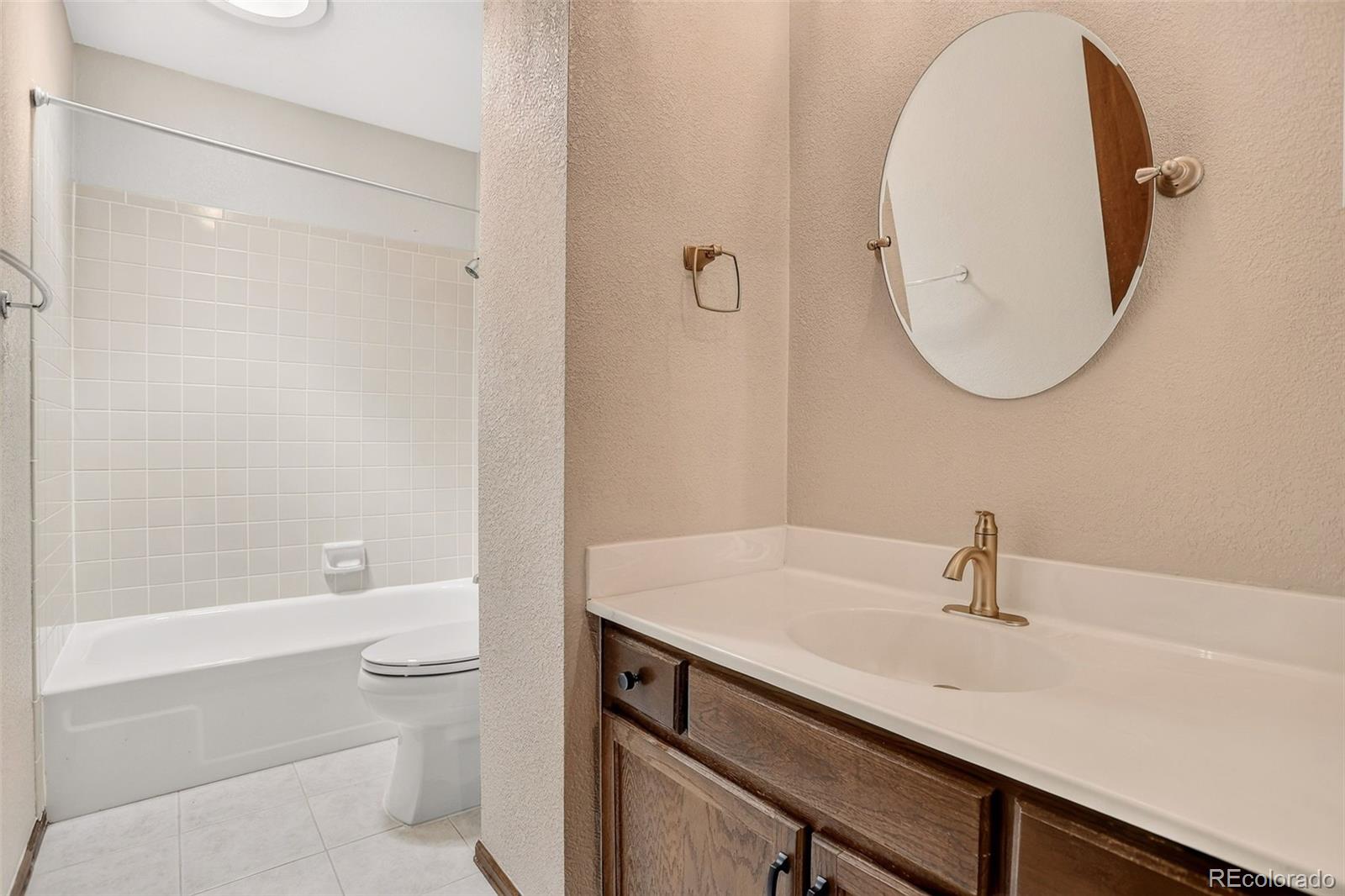 MLS Image #18 for 12341 e vassar drive,aurora, Colorado