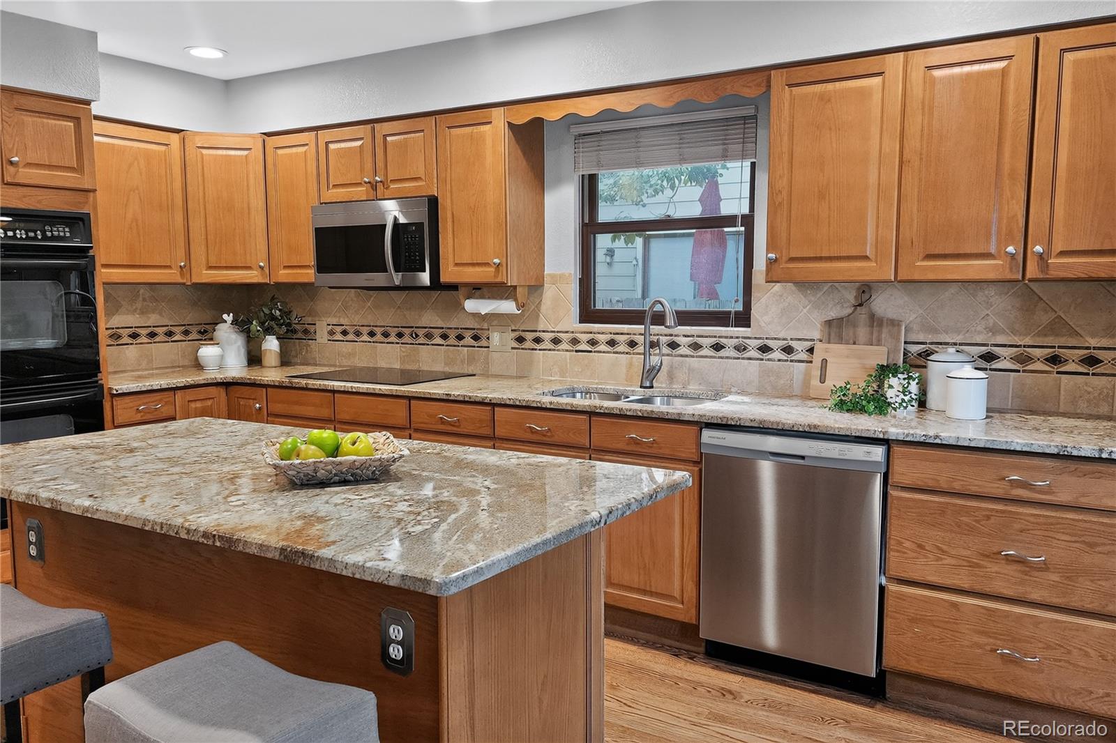 MLS Image #9 for 12341 e vassar drive,aurora, Colorado