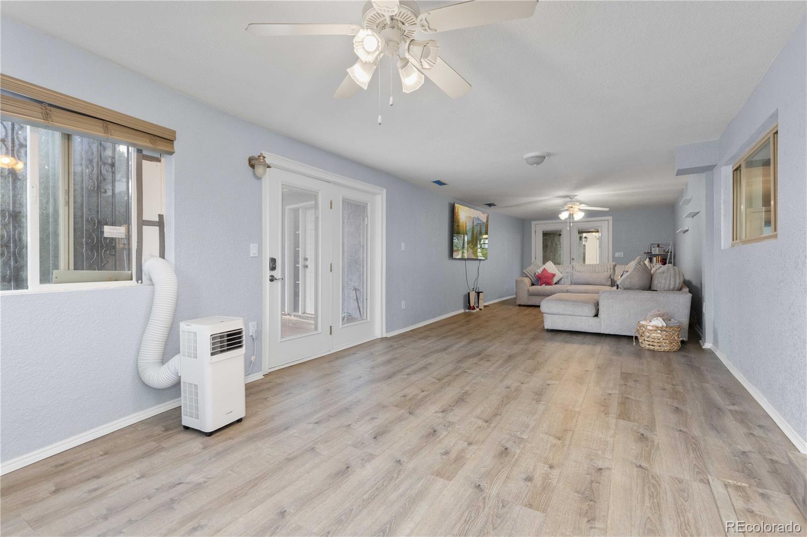 MLS Image #13 for 5425  columbine lane,denver, Colorado