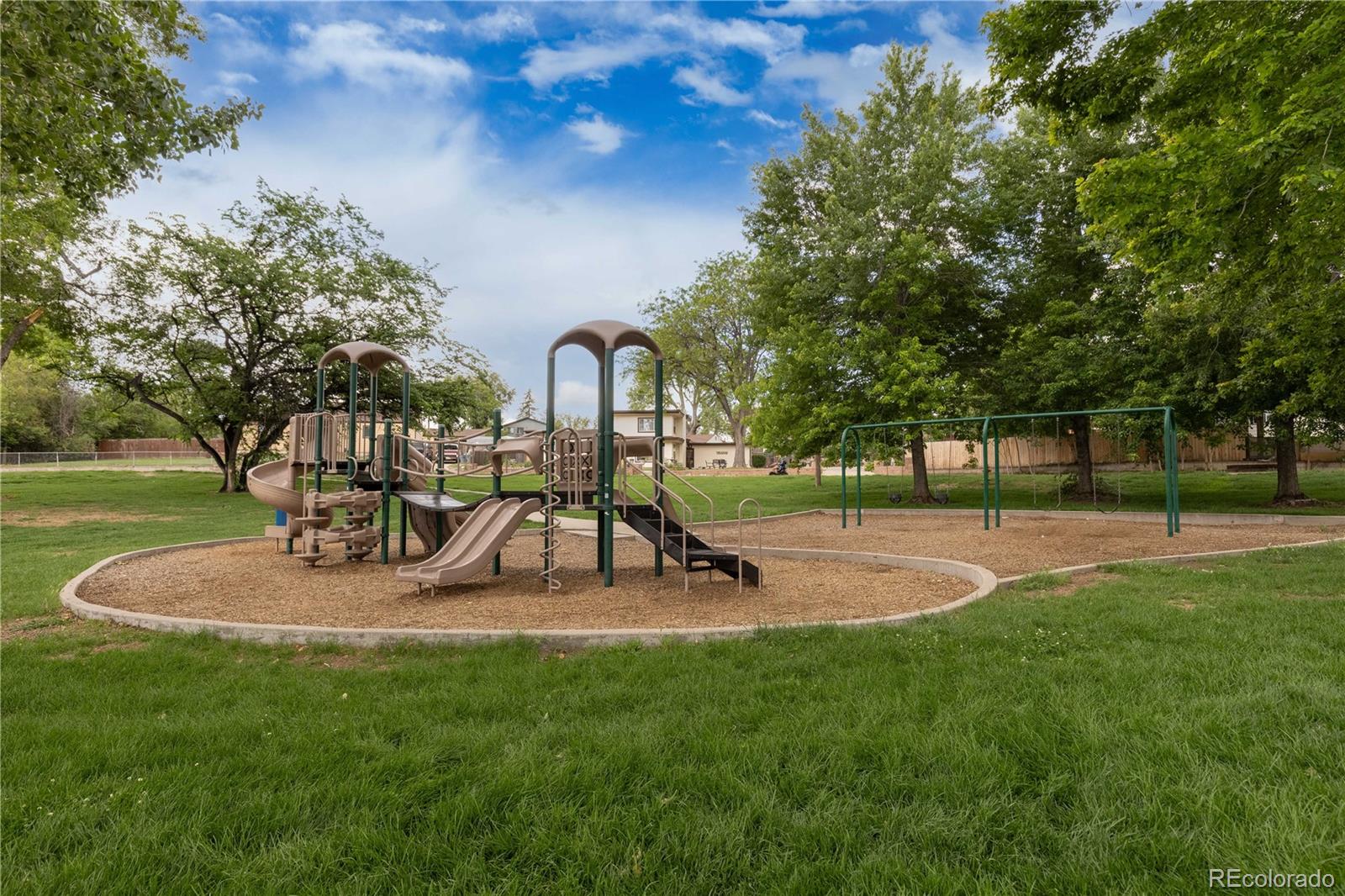 MLS Image #39 for 5425  columbine lane,denver, Colorado