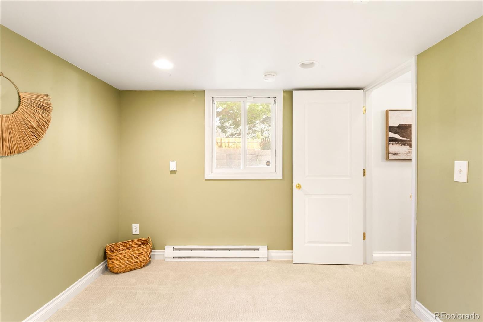 MLS Image #23 for 2270 s emerson street,denver, Colorado