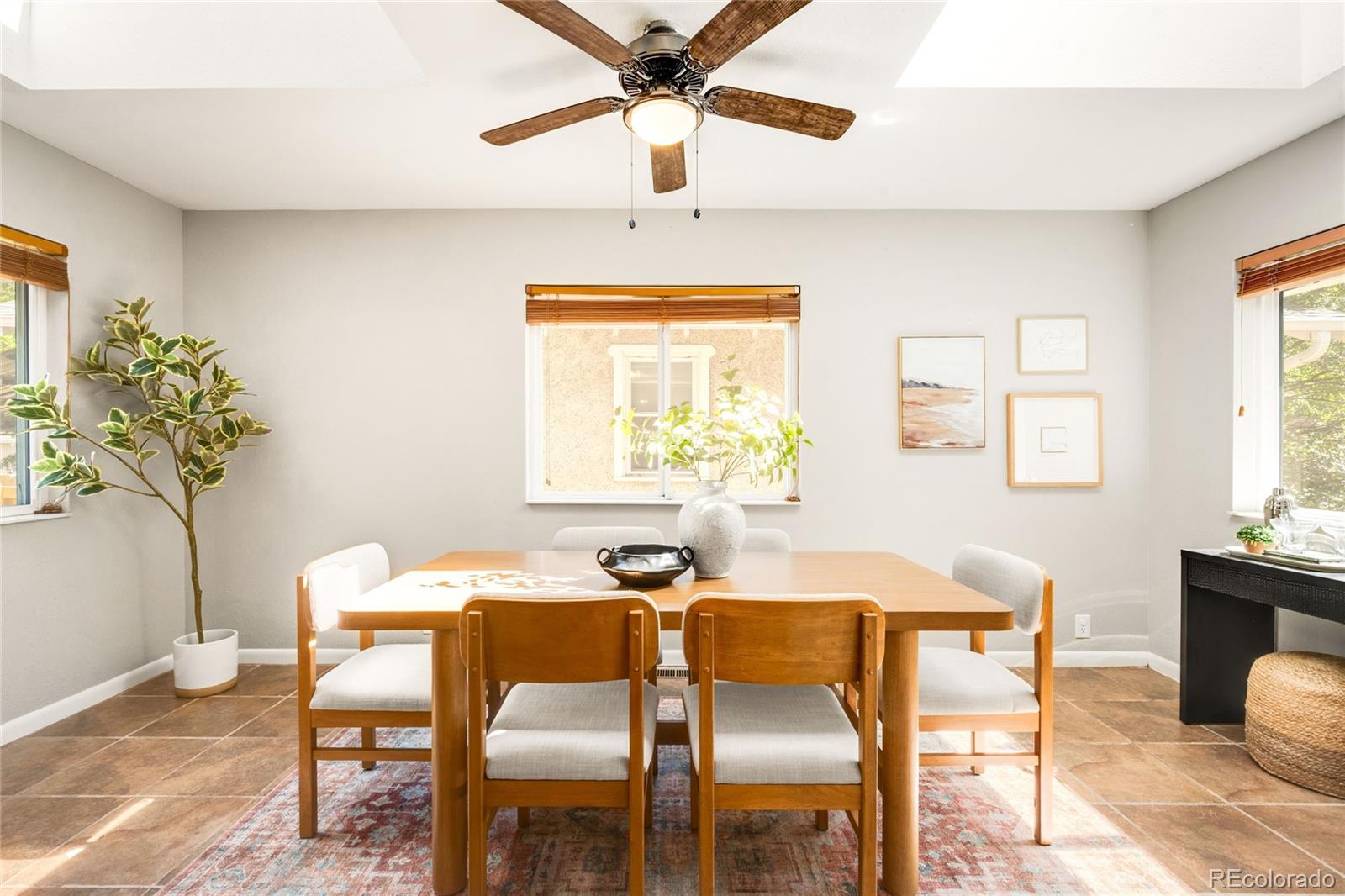 MLS Image #8 for 2270 s emerson street,denver, Colorado
