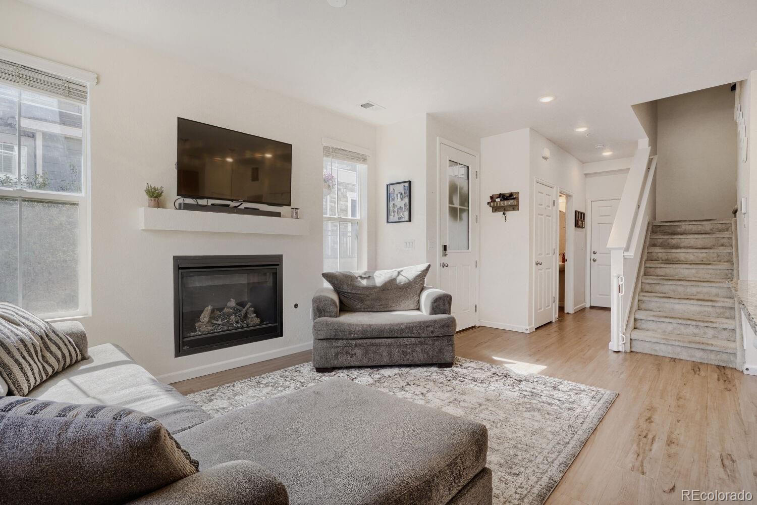 MLS Image #3 for 23588 e ida drive,aurora, Colorado