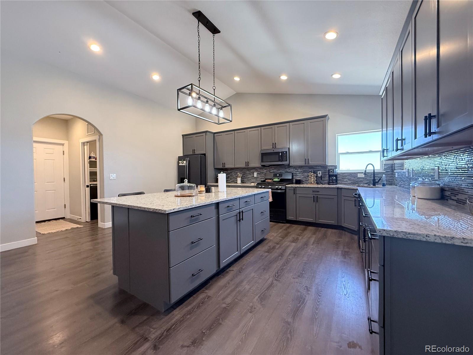MLS Image #6 for 1180 n saddle ridge lane,pueblo, Colorado