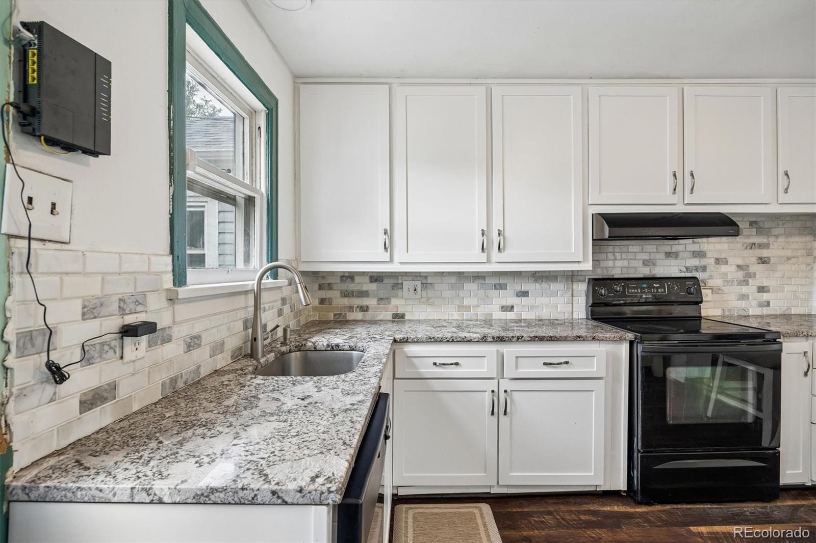 MLS Image #8 for 4355  steele street,denver, Colorado
