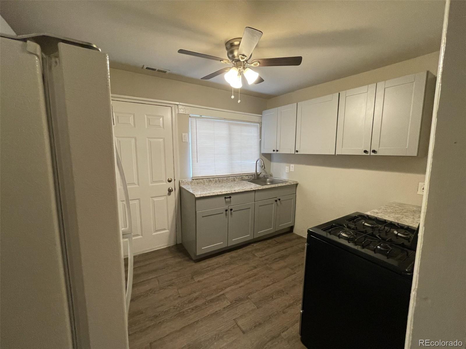 MLS Image #4 for 372 s stuart street,denver, Colorado