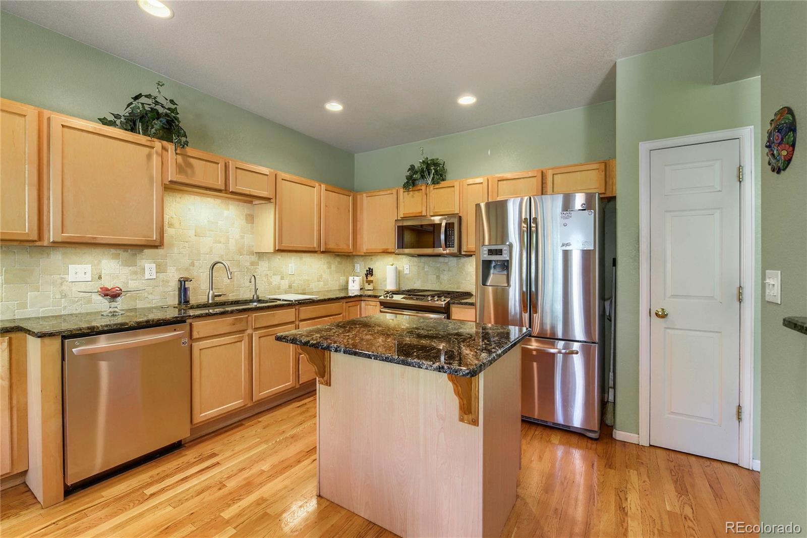 MLS Image #11 for 13507 w 63rd place,arvada, Colorado