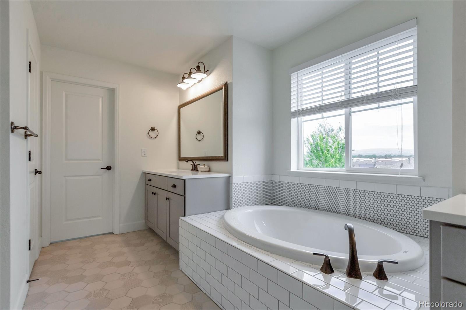 MLS Image #19 for 7029 w warren avenue,denver, Colorado