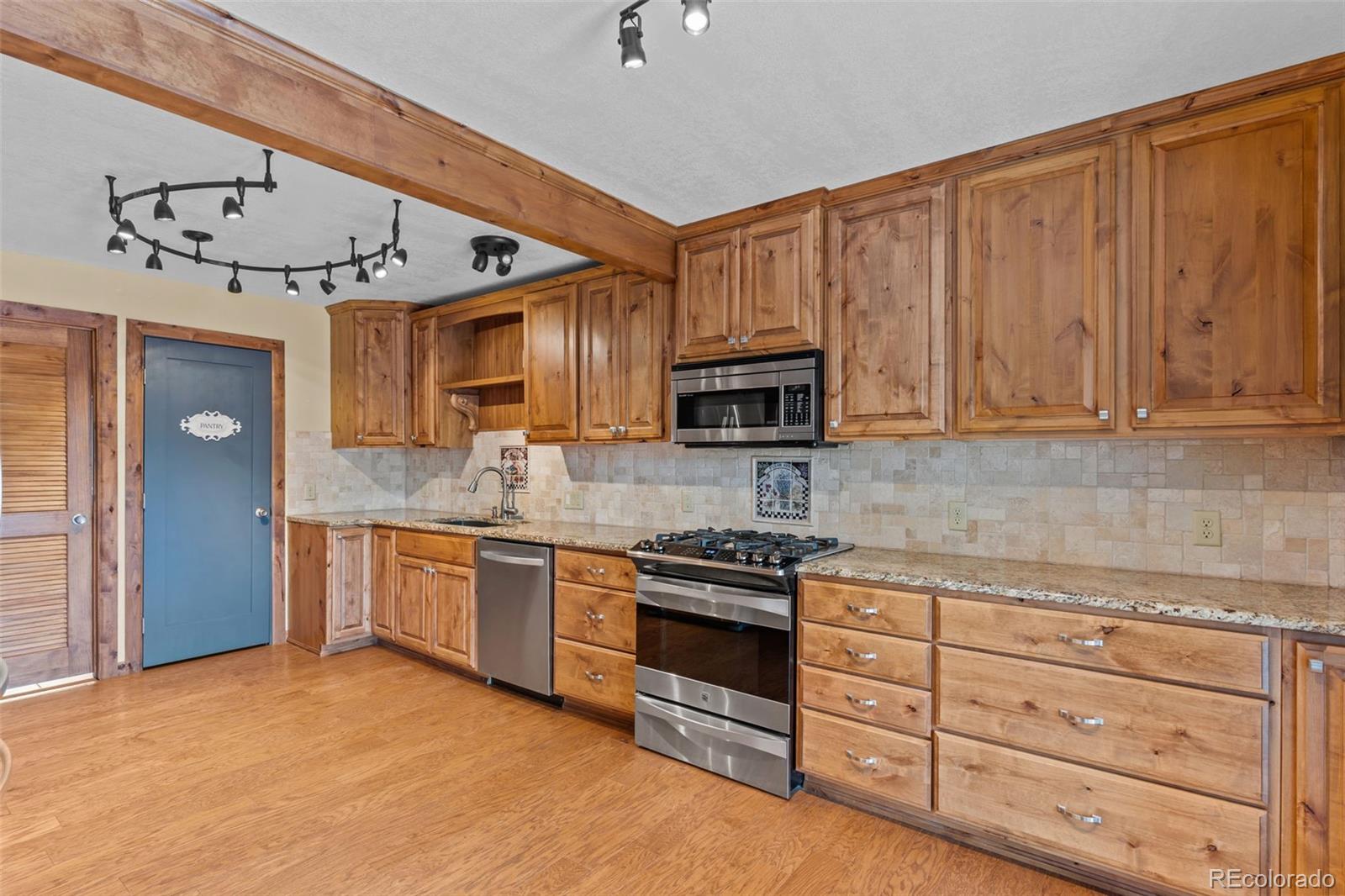 MLS Image #10 for 5171  solar ridge drive,colorado springs, Colorado