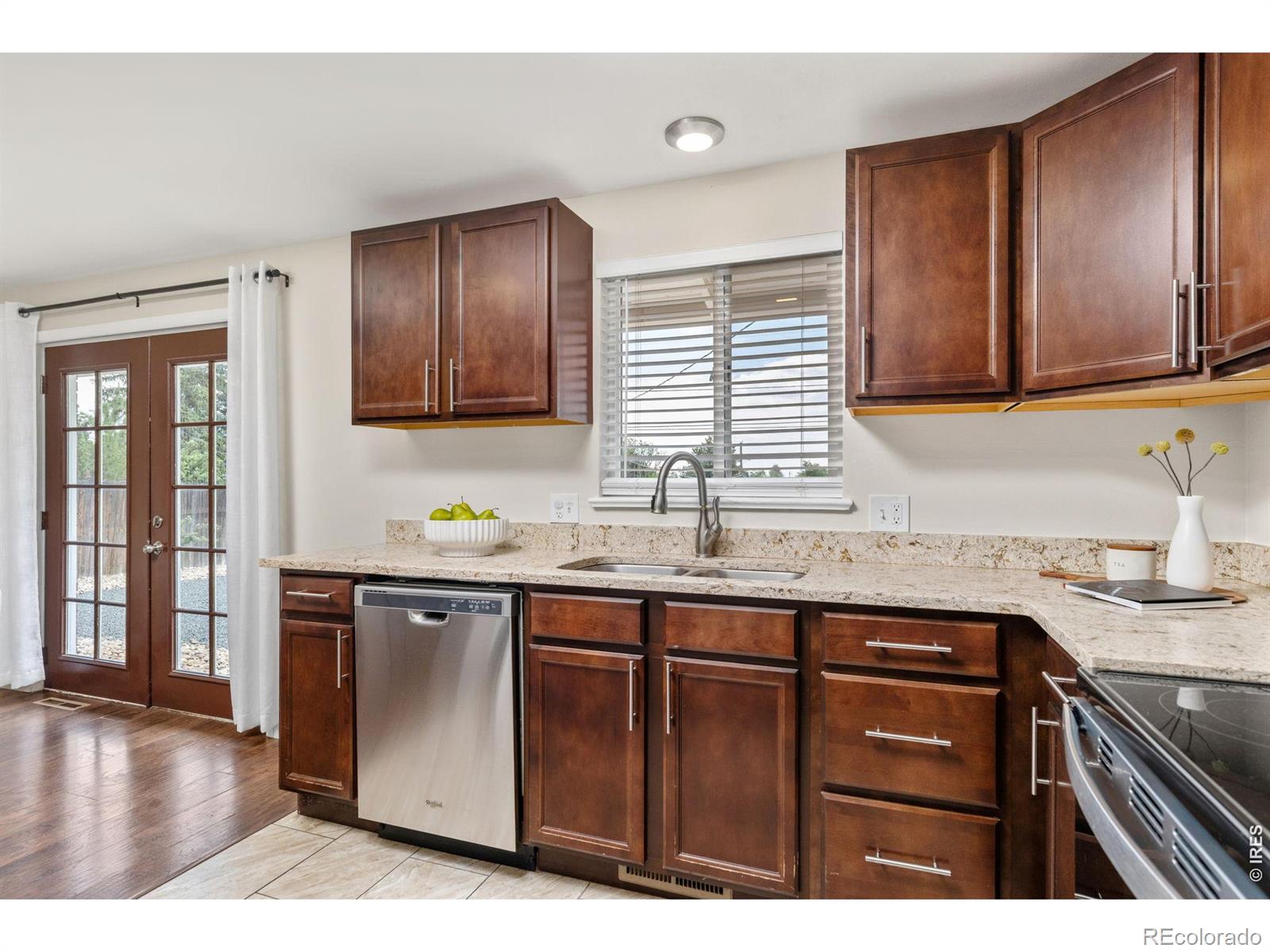 MLS Image #10 for 1120  marigold drive,denver, Colorado