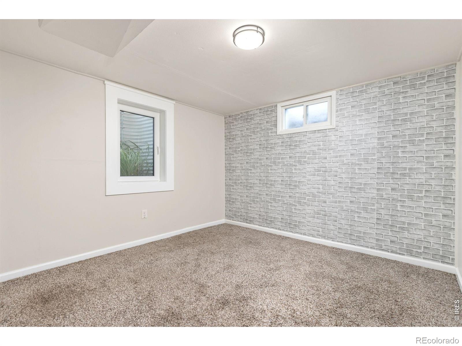 MLS Image #18 for 1120  marigold drive,denver, Colorado