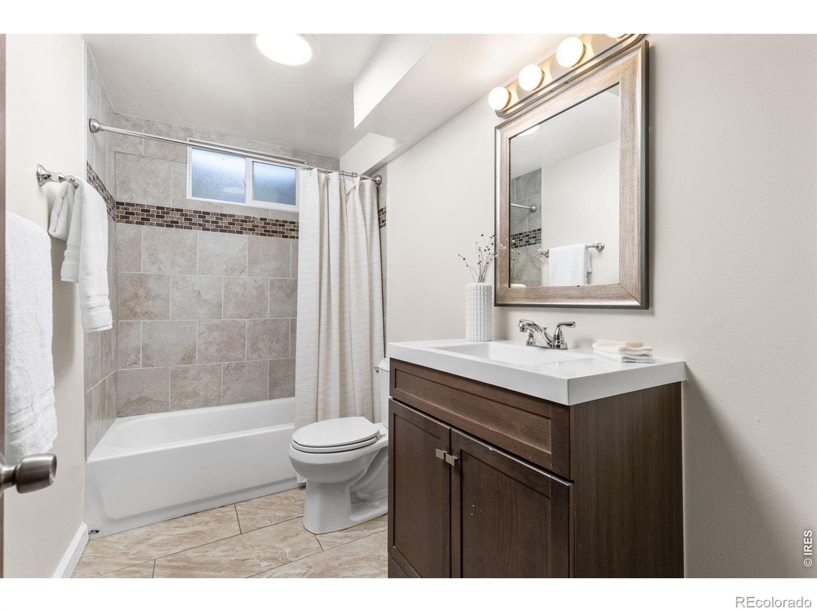 MLS Image #19 for 1120  marigold drive,denver, Colorado