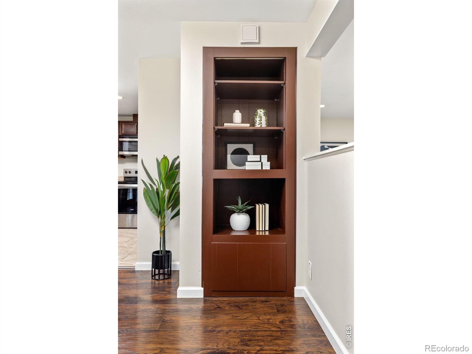 MLS Image #8 for 1120  marigold drive,denver, Colorado
