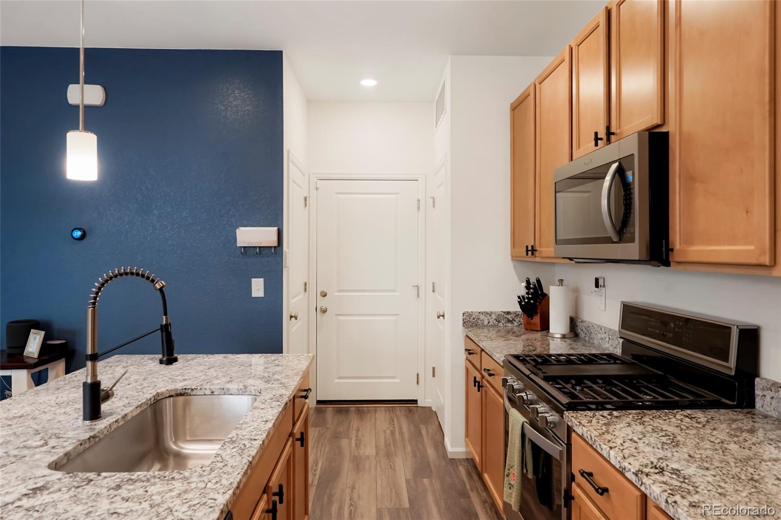 MLS Image #7 for 20876 e 61st drive,aurora, Colorado