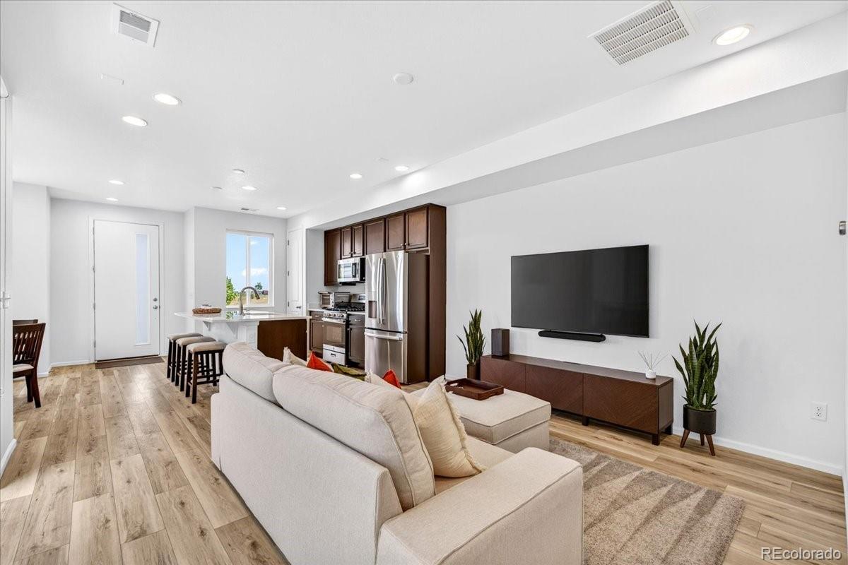 MLS Image #13 for 46 n trussville street,aurora, Colorado
