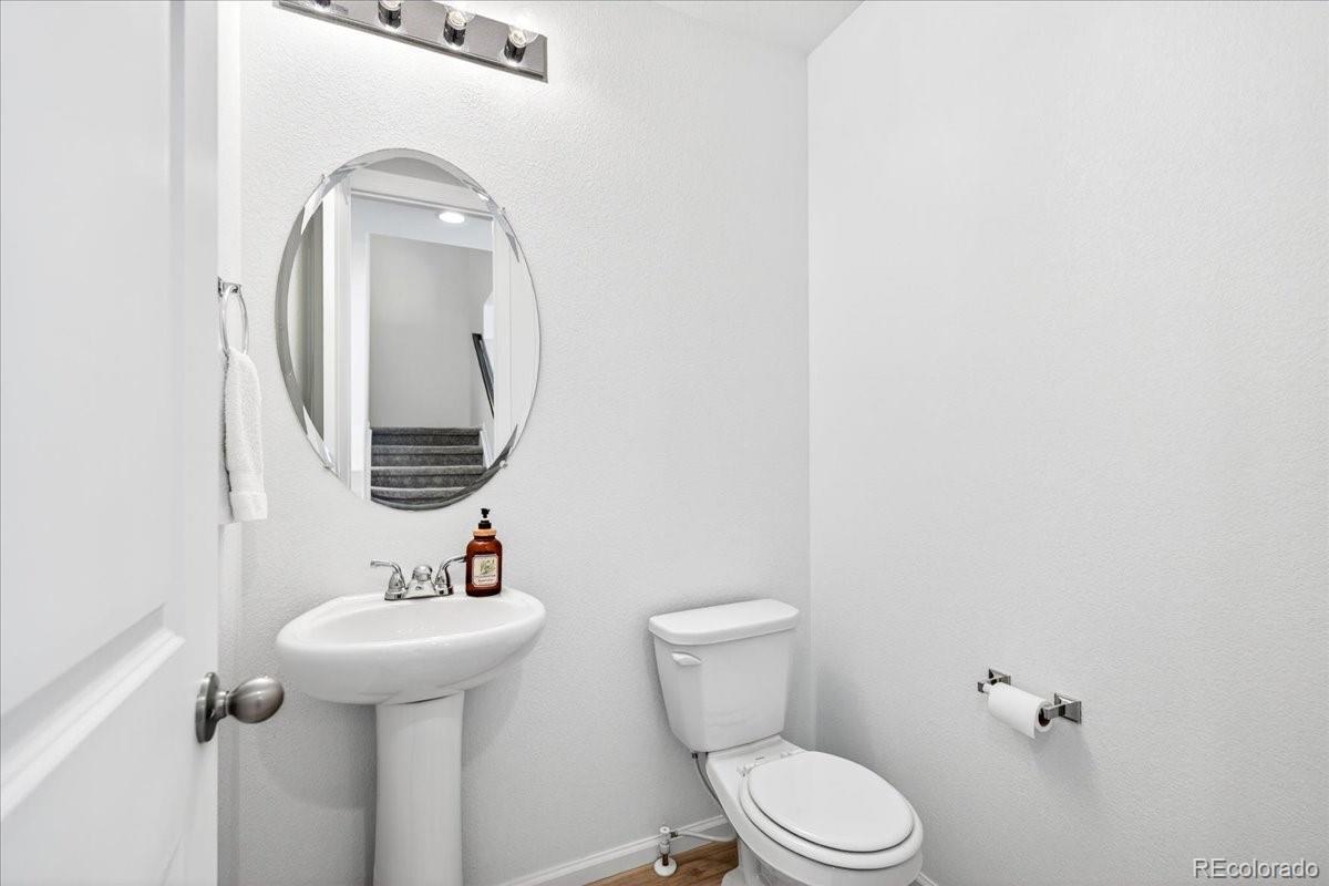 MLS Image #17 for 46 n trussville street,aurora, Colorado