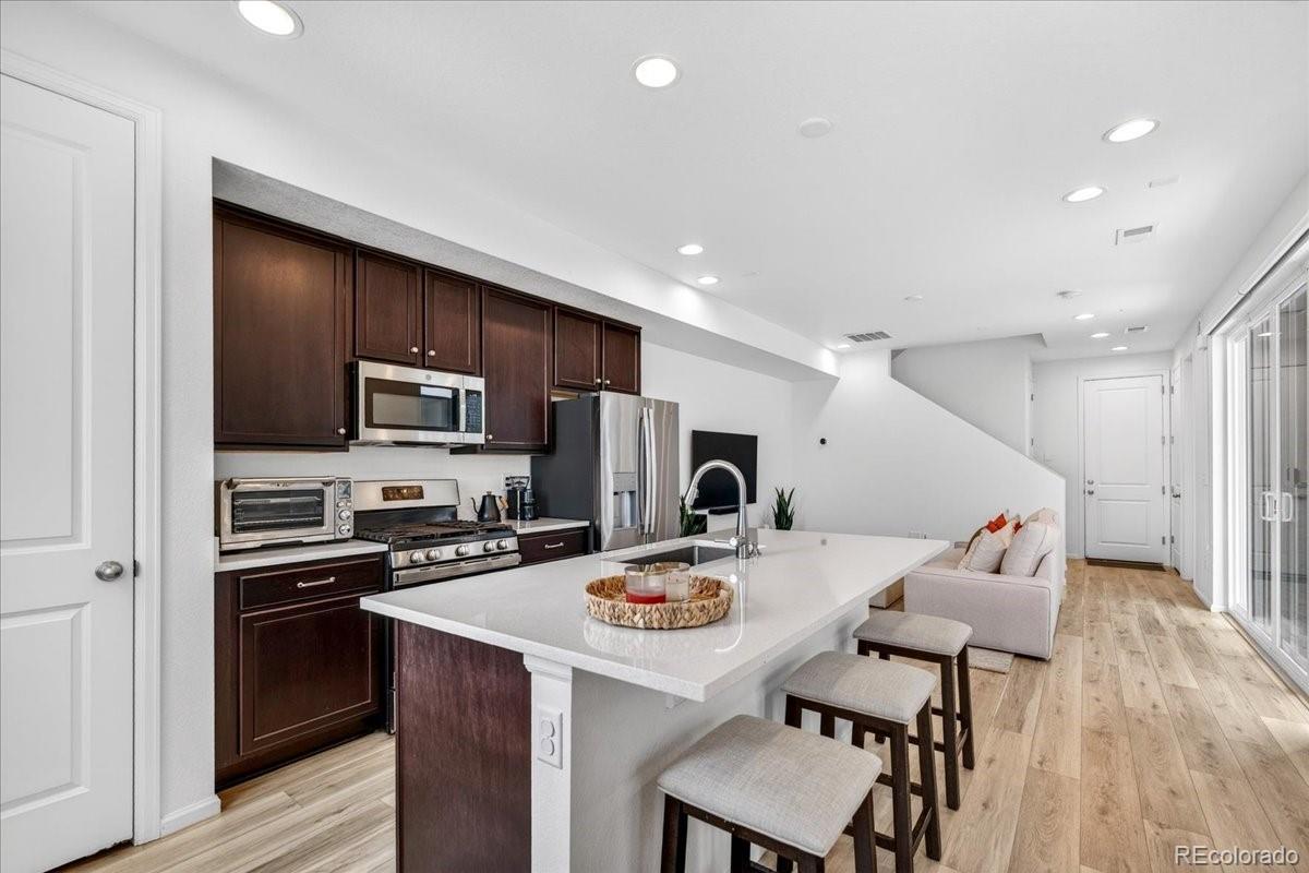 MLS Image #9 for 46 n trussville street,aurora, Colorado