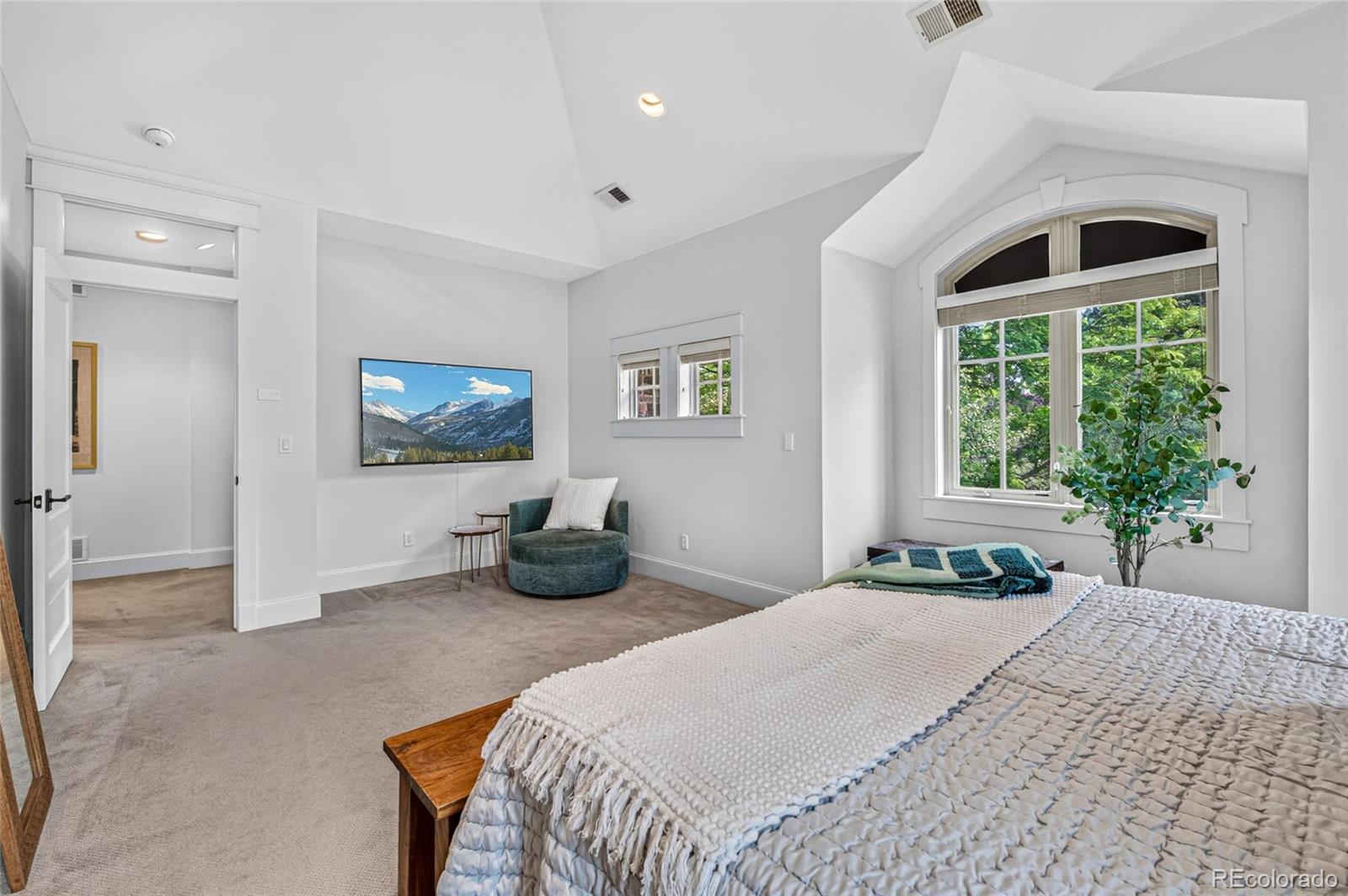MLS Image #19 for 1635  holly street,denver, Colorado