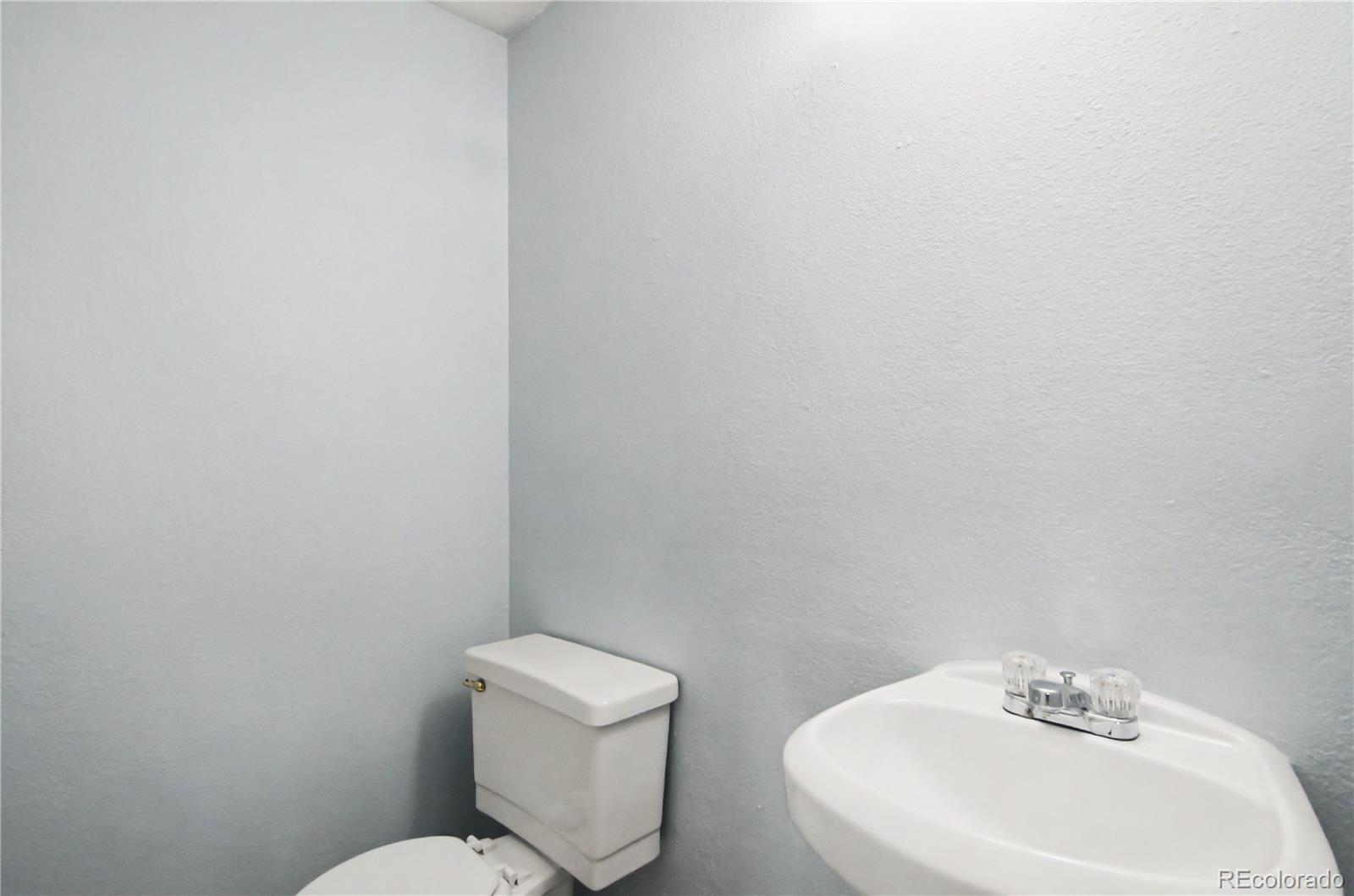 MLS Image #9 for 14215 e montana circle,aurora, Colorado