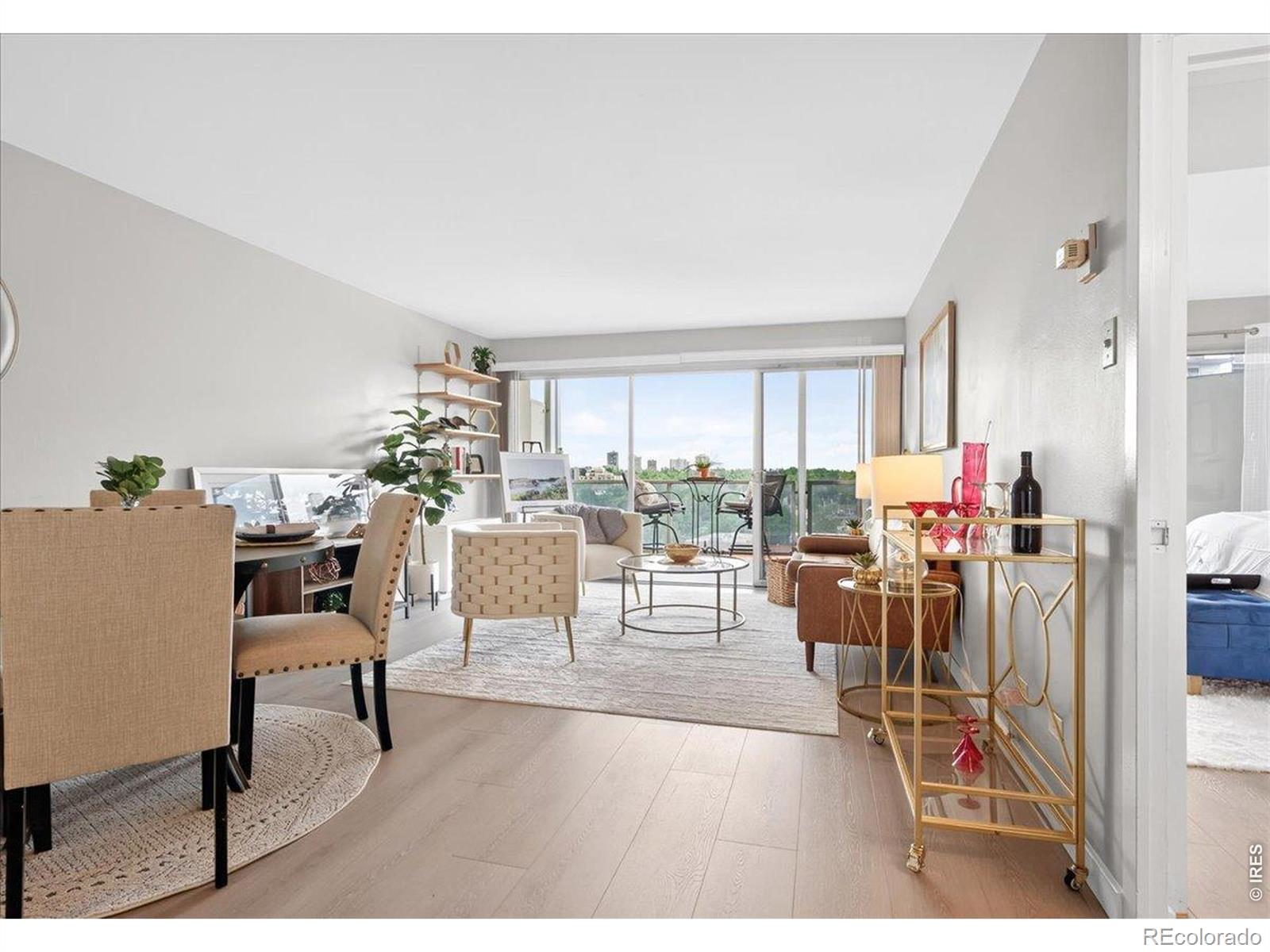 MLS Image #3 for 888 n logan street 10d,denver, Colorado