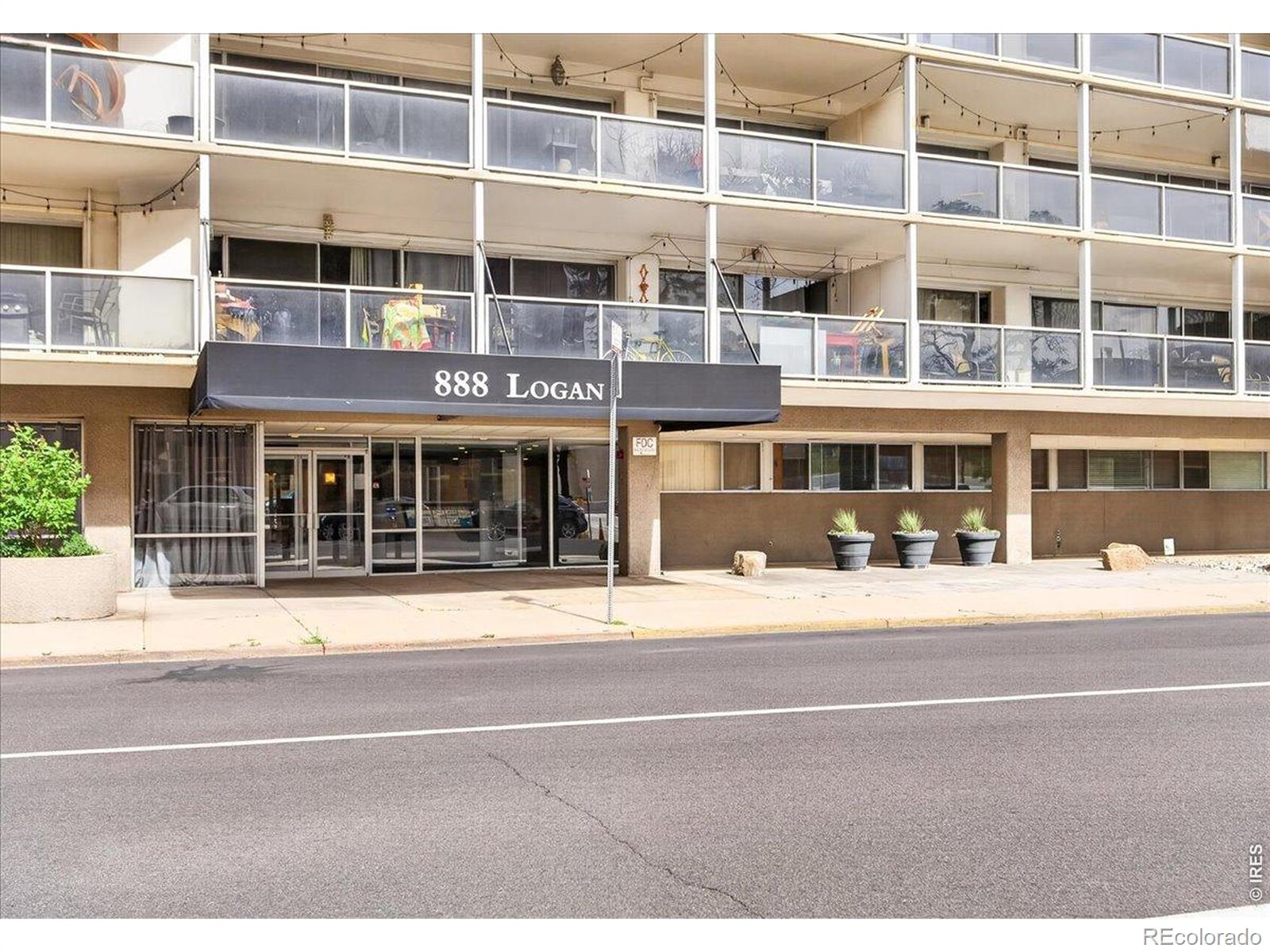MLS Image #36 for 888 n logan street 10d,denver, Colorado