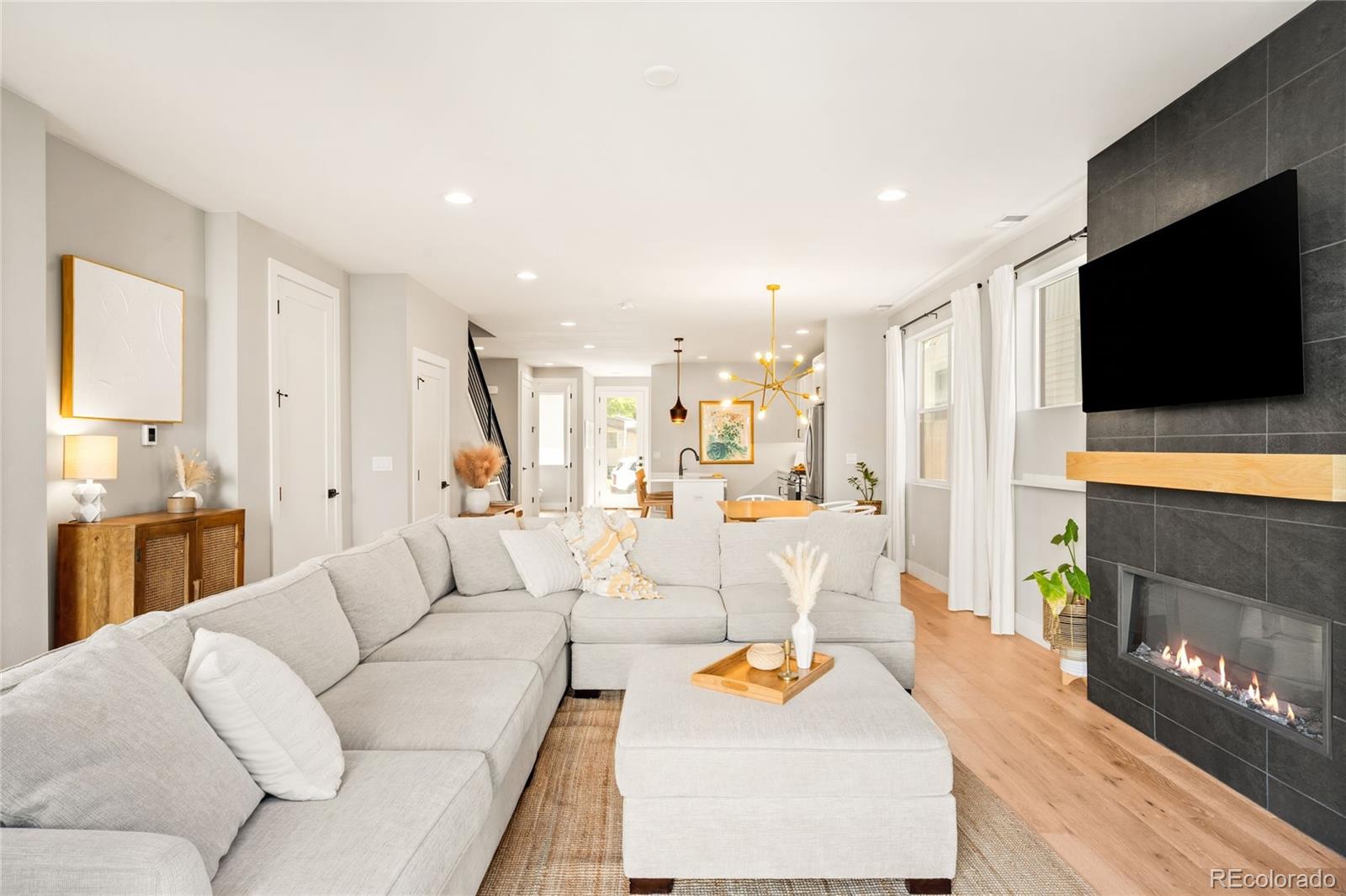 MLS Image #6 for 4759 s bannock street,englewood, Colorado