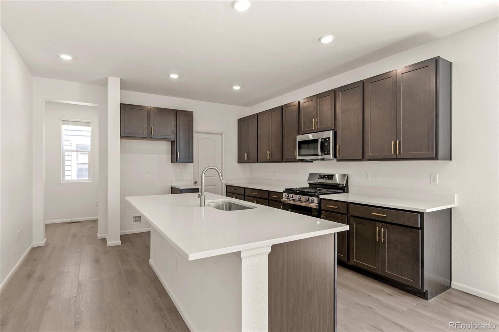 MLS Image #11 for 47378  bluebell avenue,bennett, Colorado