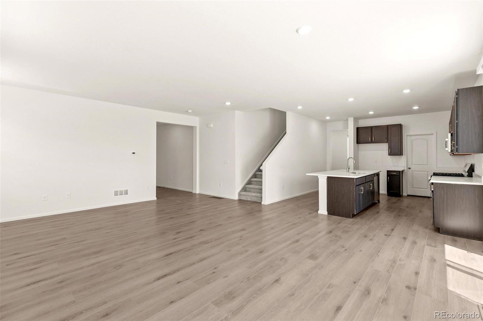 MLS Image #4 for 47378  bluebell avenue,bennett, Colorado