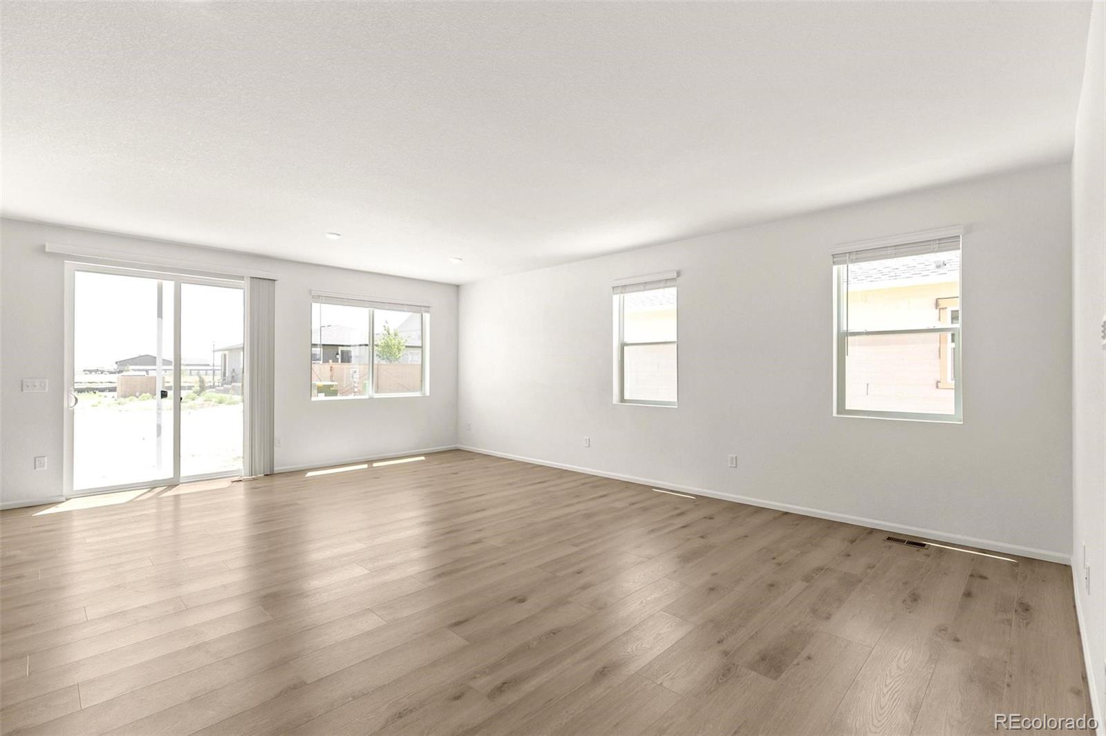 MLS Image #6 for 47378  bluebell avenue,bennett, Colorado