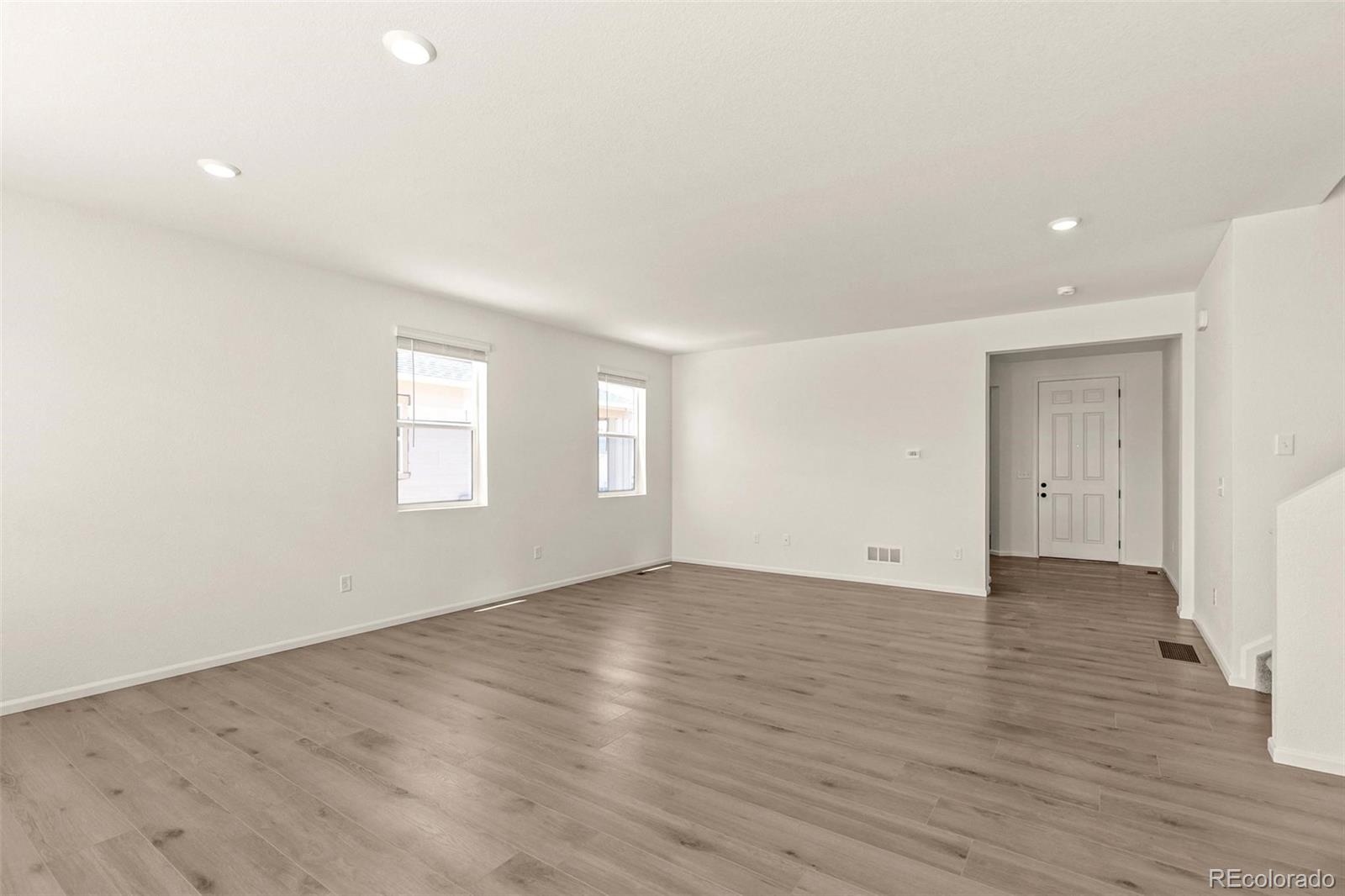 MLS Image #8 for 47378  bluebell avenue,bennett, Colorado