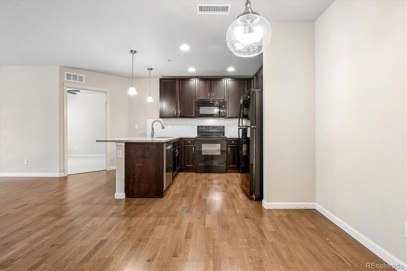 MLS Image #5 for 1062  rockhurst drive 305,littleton, Colorado