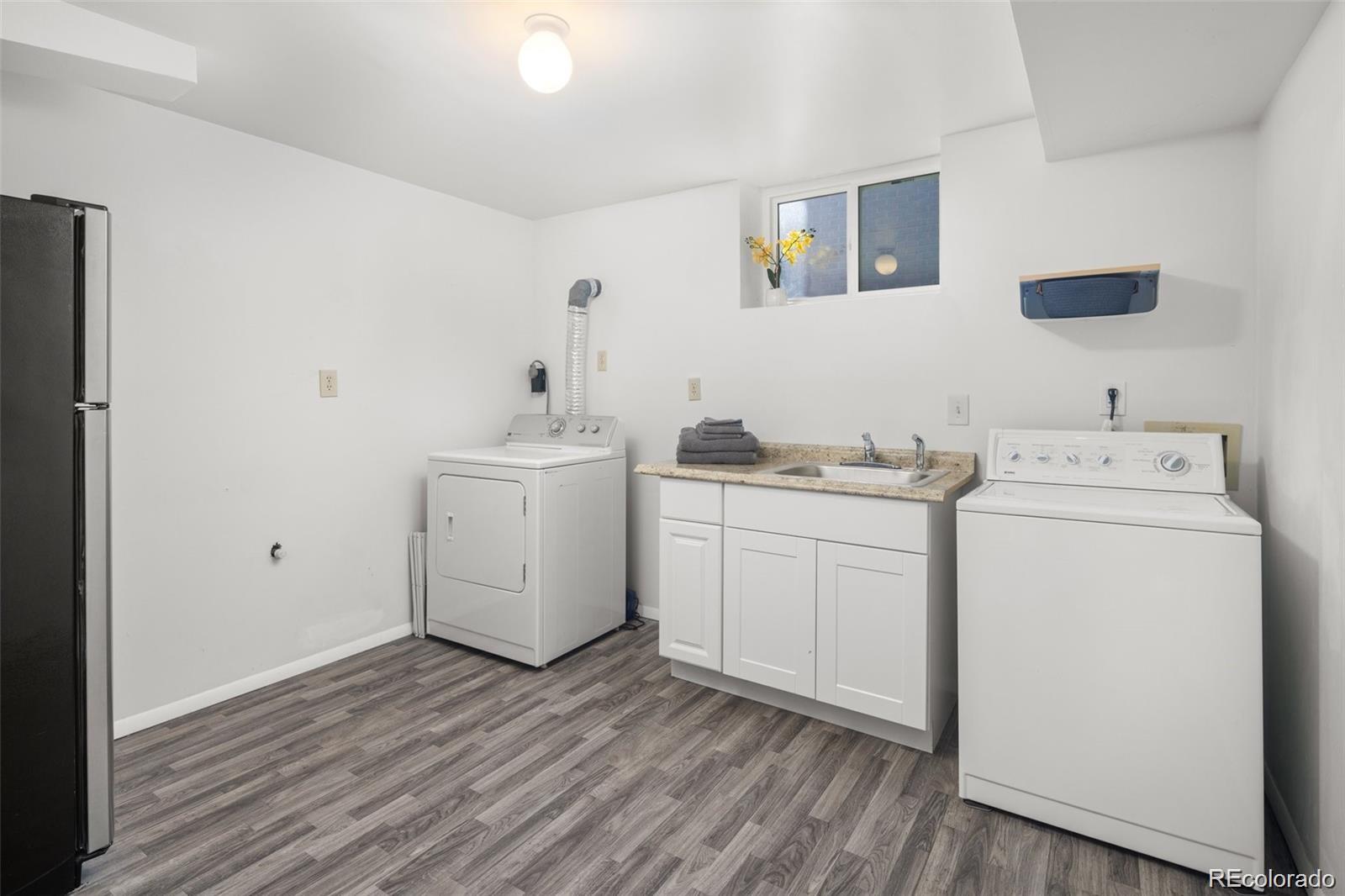 MLS Image #10 for 3300  bellaire street,denver, Colorado