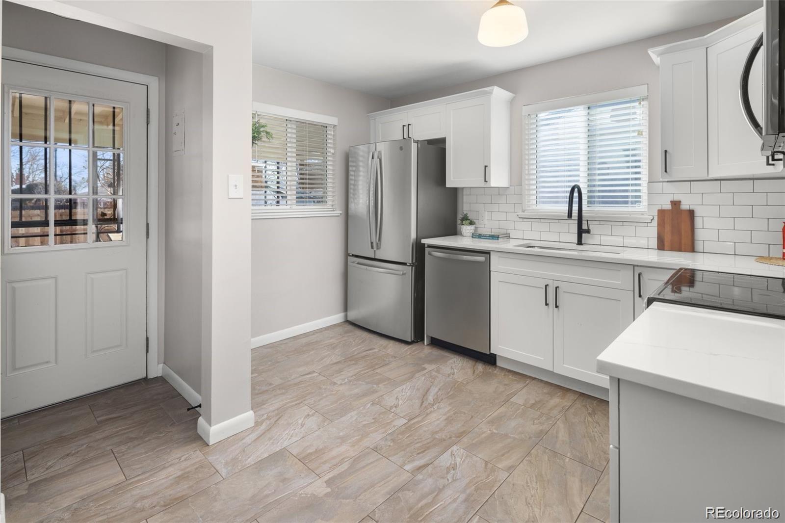 MLS Image #19 for 3300  bellaire street,denver, Colorado