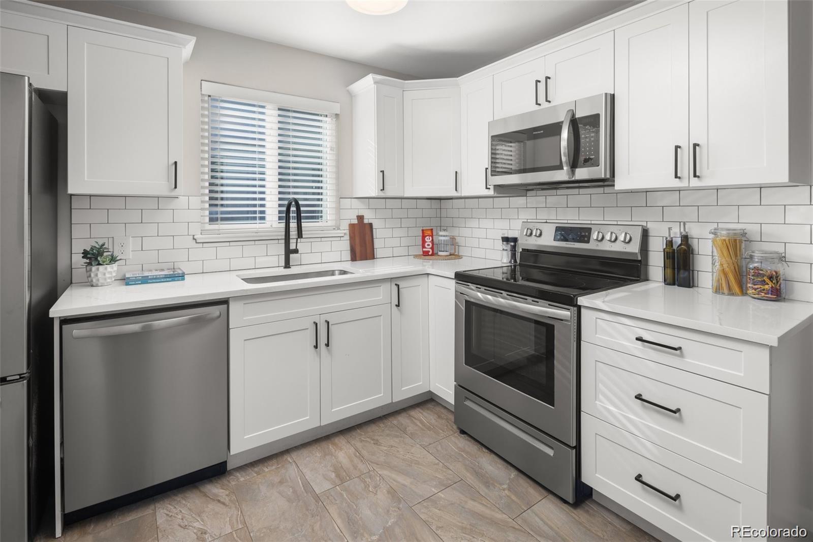 MLS Image #20 for 3300  bellaire street,denver, Colorado