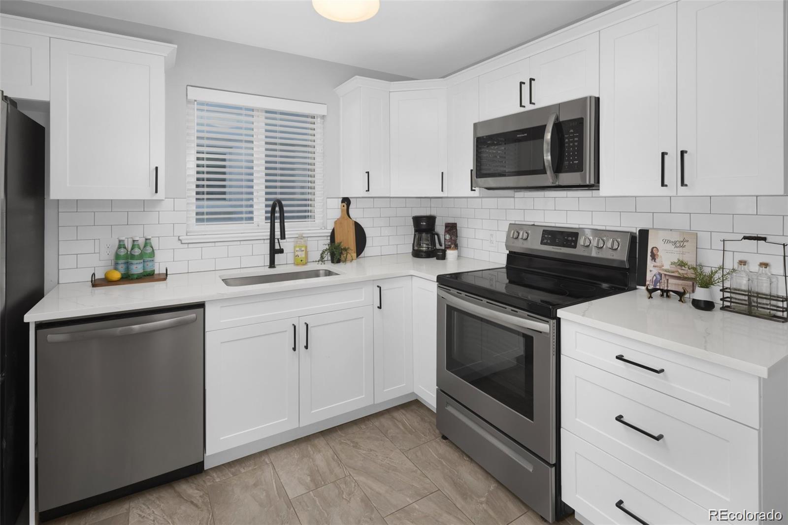 MLS Image #46 for 3300  bellaire street,denver, Colorado