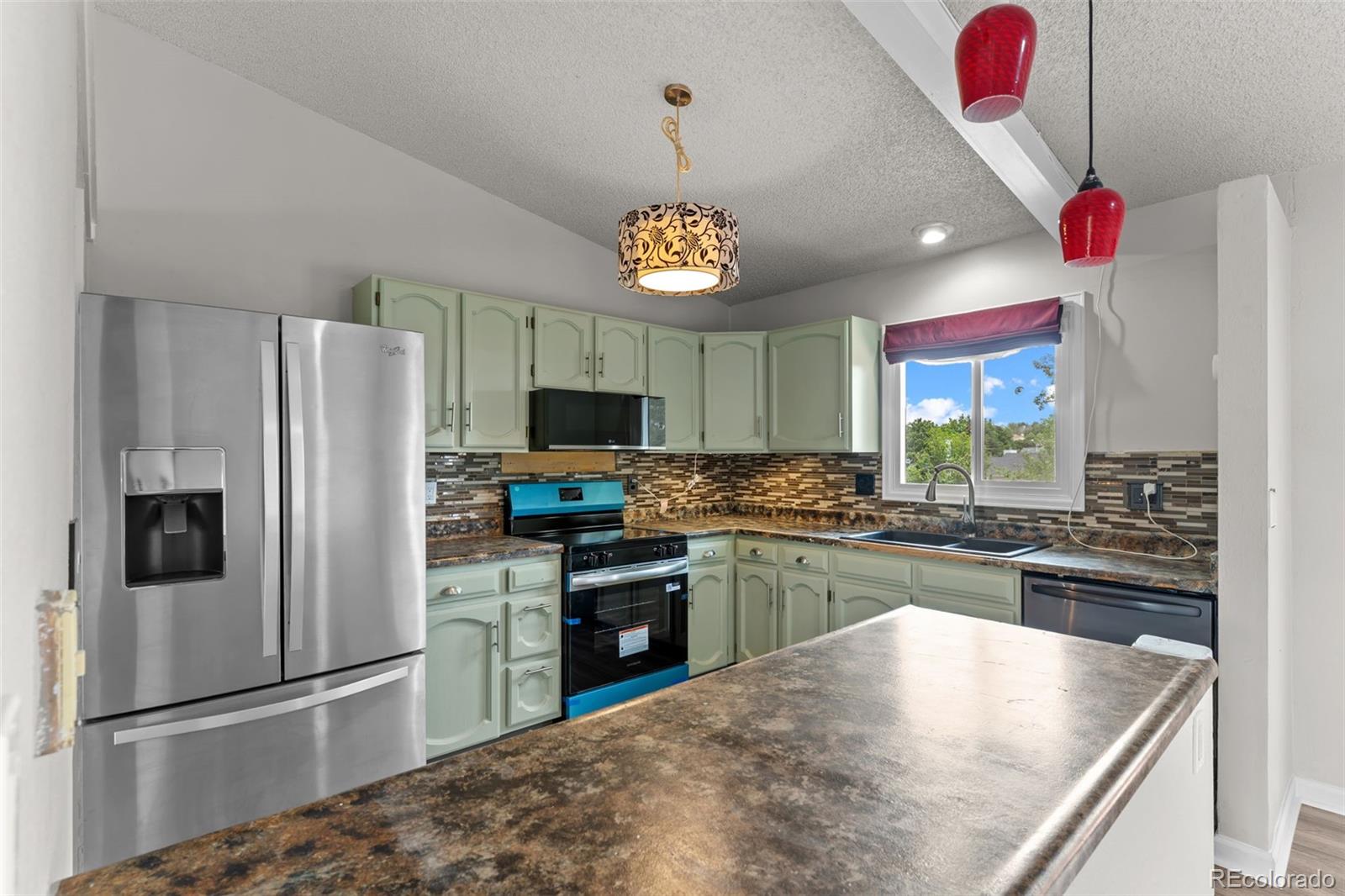 MLS Image #10 for 3310  mirage drive,colorado springs, Colorado